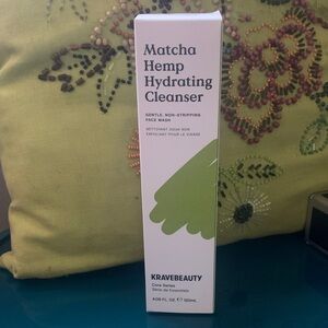 KraveBeauty Matcha Hemp Hydrating Cleanser - Green & White
